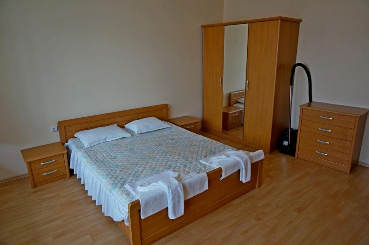 Gt Privilege Fort Beach Apartments 엘레니테 외부 사진