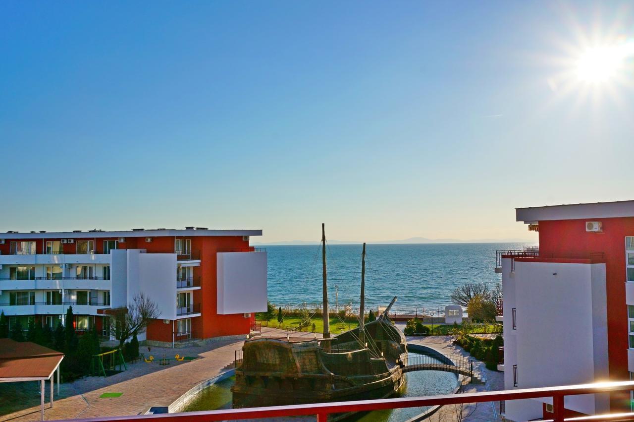 Gt Privilege Fort Beach Apartments 엘레니테 외부 사진