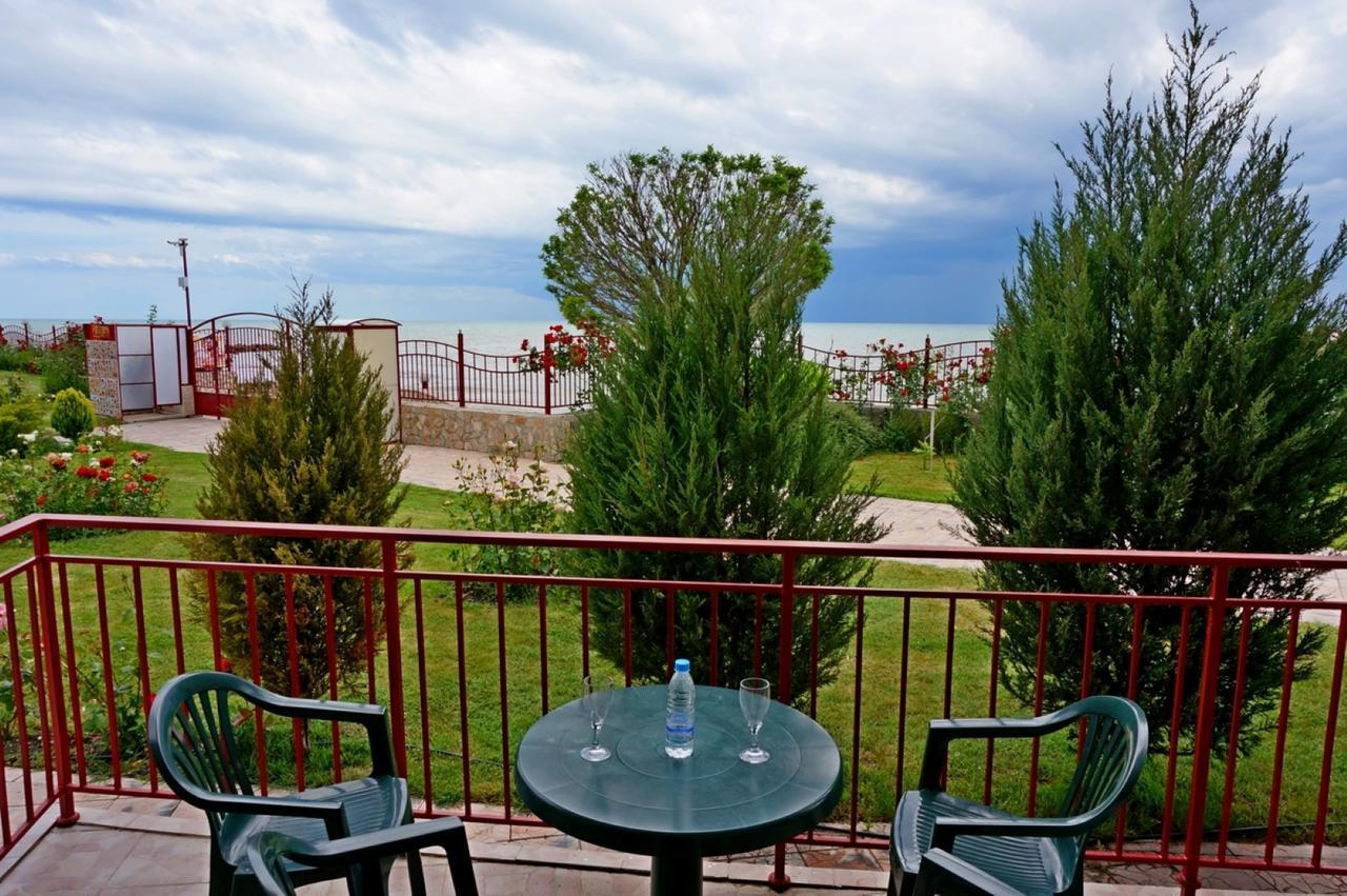 Gt Privilege Fort Beach Apartments 엘레니테 외부 사진