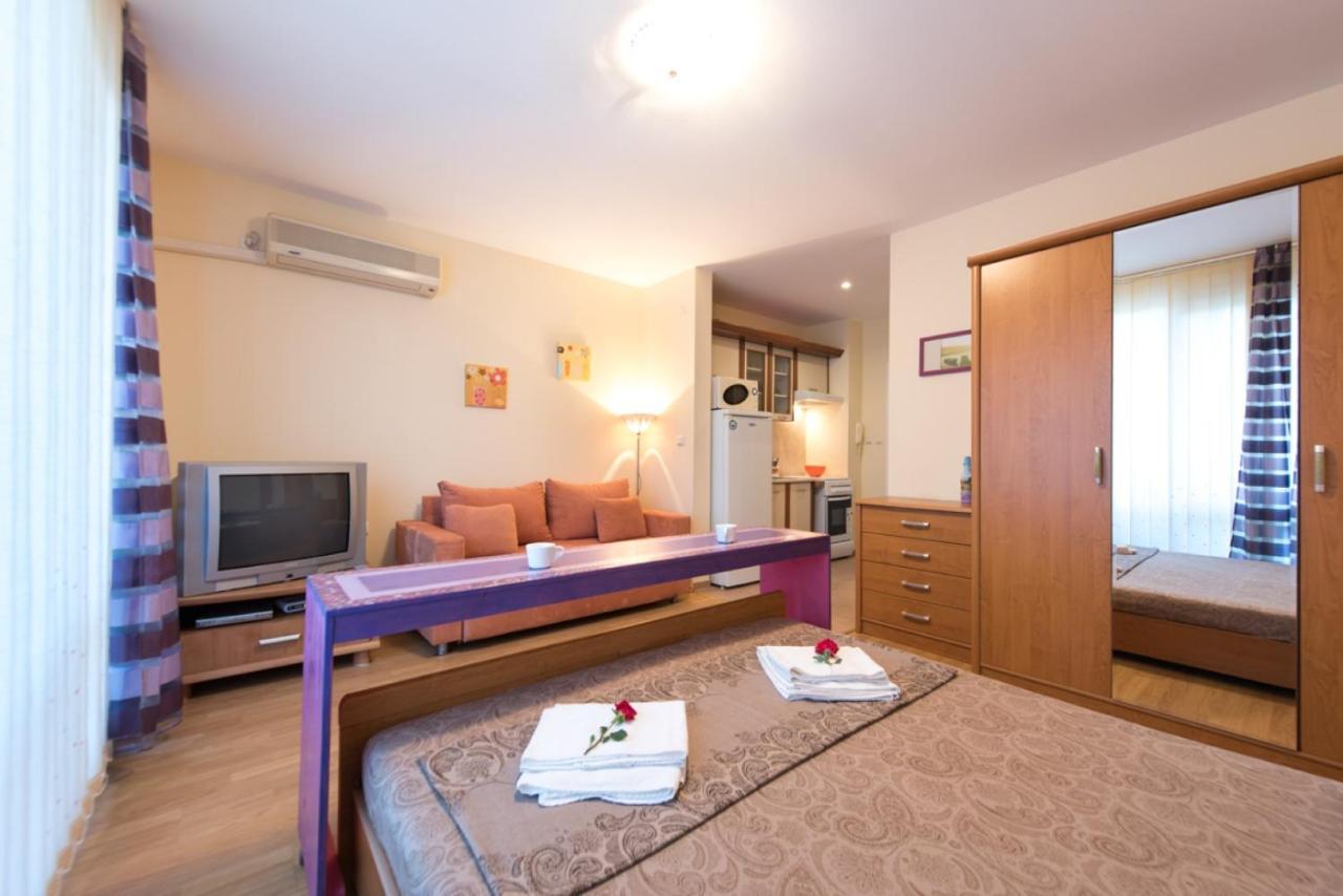 Gt Privilege Fort Beach Apartments 엘레니테 외부 사진